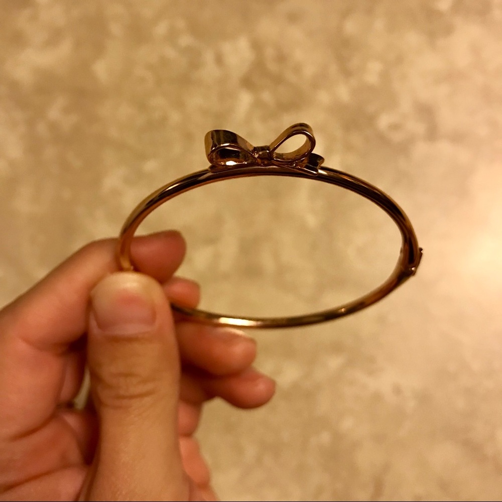Kate Spade Rose Gold Tiny Bow Bangle 🥀 💫